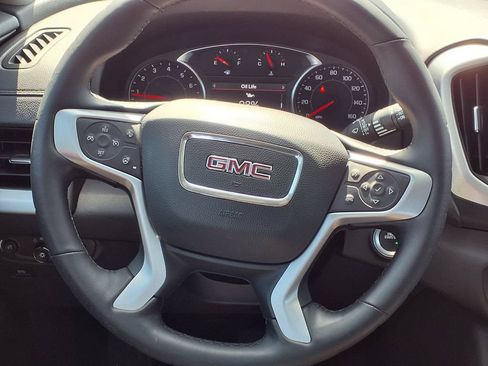 Used 2024 GMC Terrain SLT FWD image 21