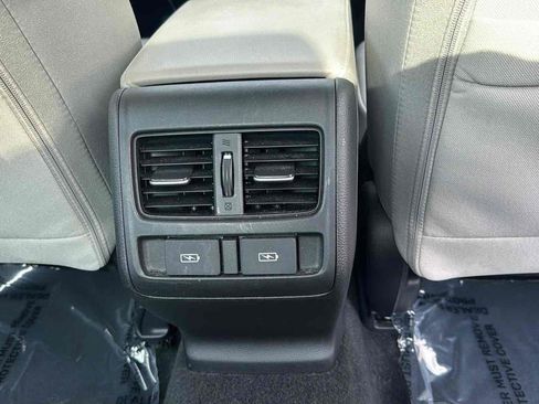 Used 2021 Honda Accord EX image 18