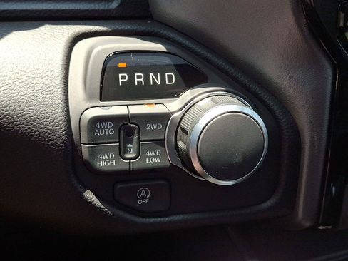 New 2026 RAM 1500 Big Horn AWD/4WD image 11