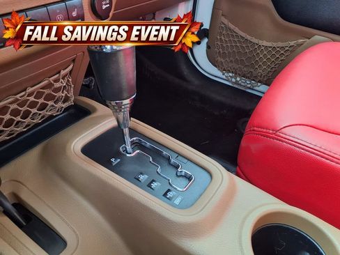 Used 2013 Jeep Wrangler Unlimited Sahara w/ Connectivity Group AWD/4WD image 20