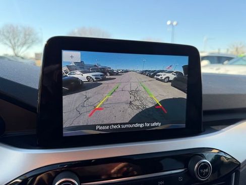 Used 2020 Ford Escape SE image 27