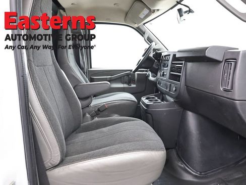 Used 2024 GMC Savana 2500 w/ Driver Convenience Package RWD image 20
