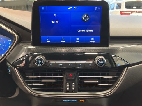 Certified 2021 Ford Escape SEL w/ SEL Stealth AWD Package image 21