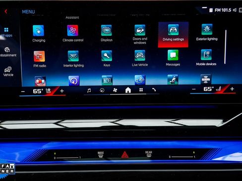 Used 2025 BMW i5 M60 w/ Premium Package image 22