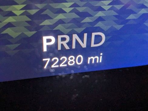 Used 2023 Jeep Wrangler Sport S image 17