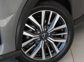 Used 2023 Nissan Kicks SV w/ Exterior Package FWD video 2