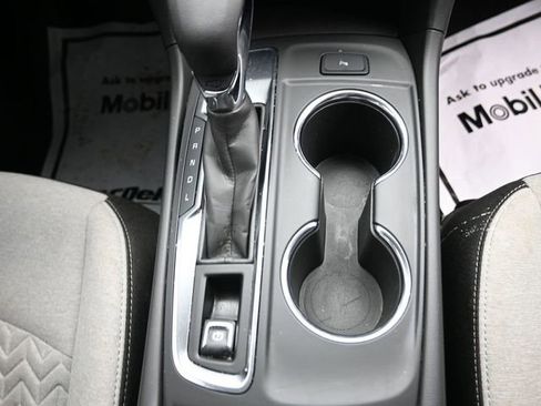 Used 2023 Chevrolet Equinox LT image 38