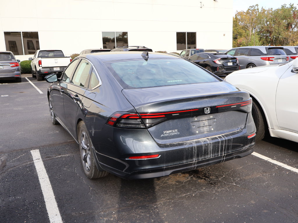 Used 2023 Honda Accord EX image 5