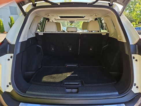 Certified 2023 Nissan Rogue SL w/ SL Premium Package AWD/4WD image 29