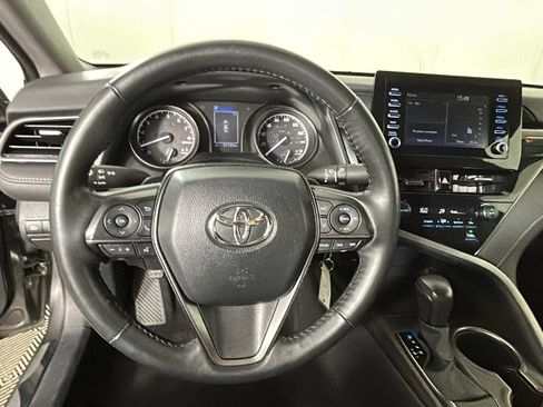 Used 2024 Toyota Camry SE FWD image 15
