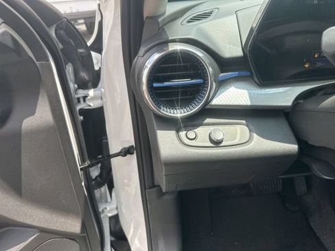 New 2026 Chevrolet Trax LT FWD image 16