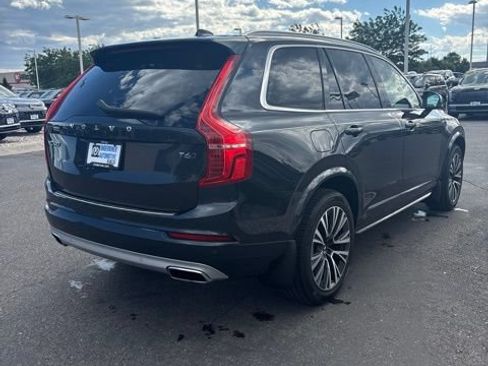 Used 2021 Volvo XC90 T6 Momentum w/ Advanced Package AWD/4WD image 3