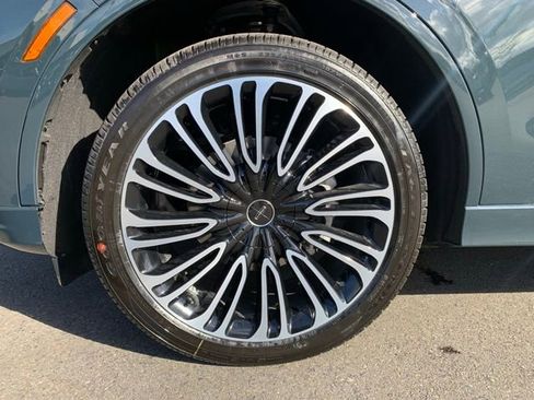 New 2025 Lincoln Aviator Black Label image 11