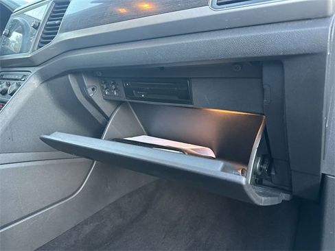 Used 2018 Volkswagen Atlas SE image 35