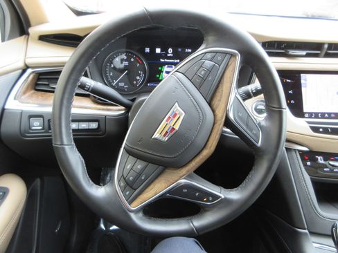 Used 2023 Cadillac XT5 Premium Luxury w/ Platinum Package image 37