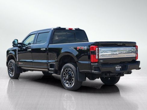 Used 2024 Ford F350 Platinum w/ FX4 Off-Road Package AWD/4WD image 3