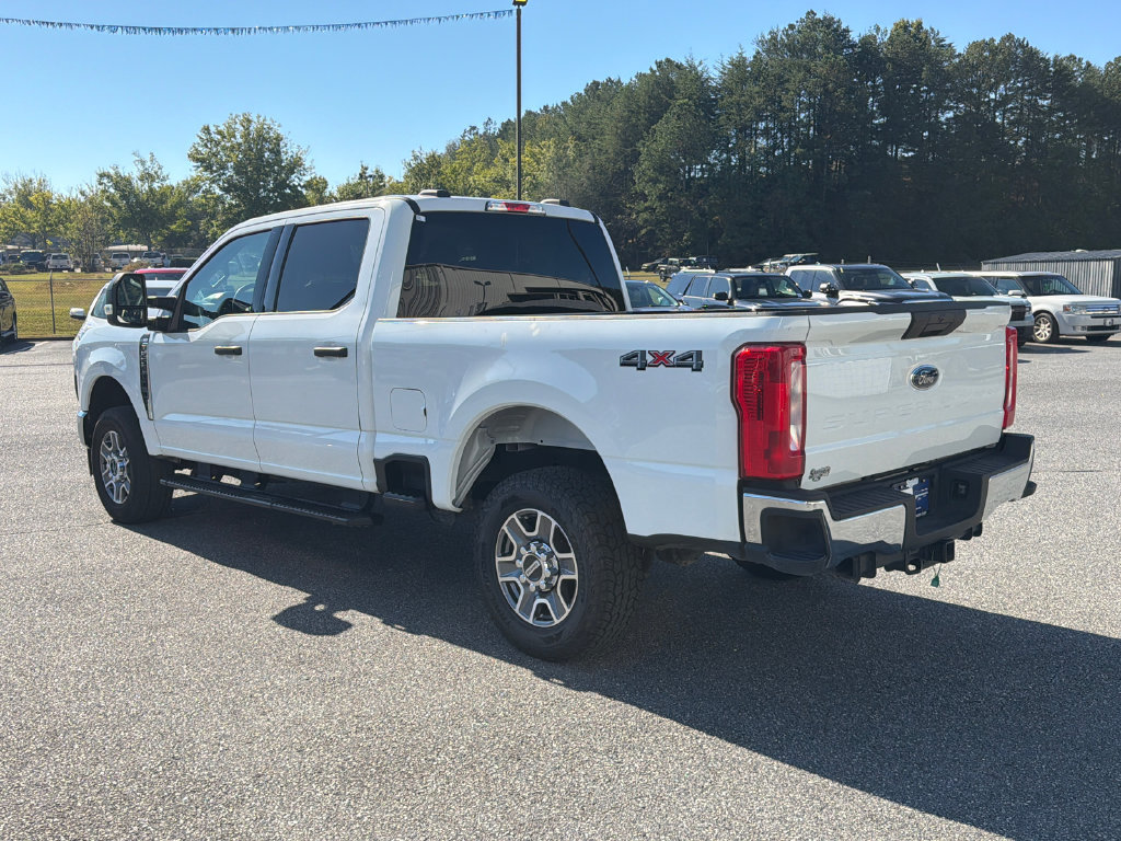 Used 2025 Ford F250 XLT AWD/4WD image 5