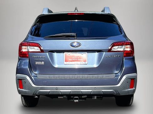 Used 2018 Subaru Outback 2.5i Limited AWD/4WD image 6
