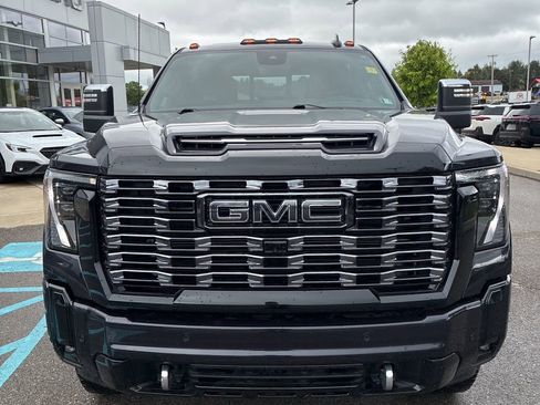 Used 2026 GMC Sierra 2500 Denali Ultimate w/ Max Trailering Package AWD/4WD image 2