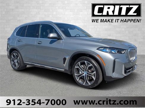 Used 2025 BMW X5 xDrive50e image 1