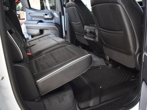 Used 2023 GMC Sierra 1500 AT4X image 16