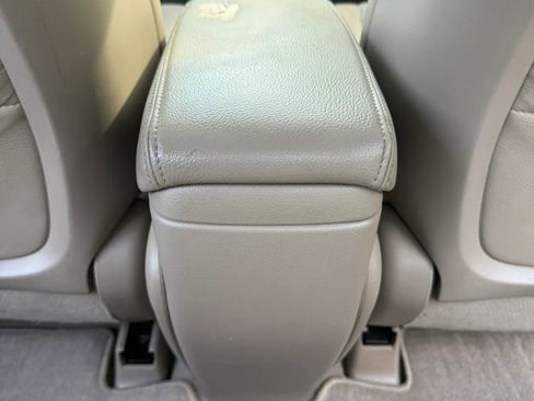 Used 2010 Honda Civic Hybrid Sedan image 18
