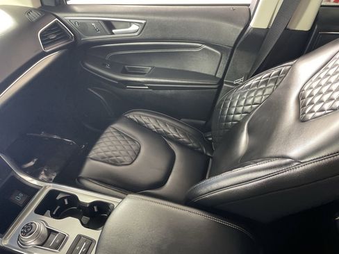 Used 2024 Ford Edge Titanium image 22