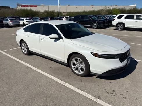 Certified 2025 Honda Accord LX image 7