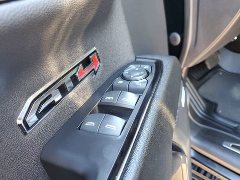 Used 2023 GMC Sierra 1500 AT4 w/ Technology Package image 18