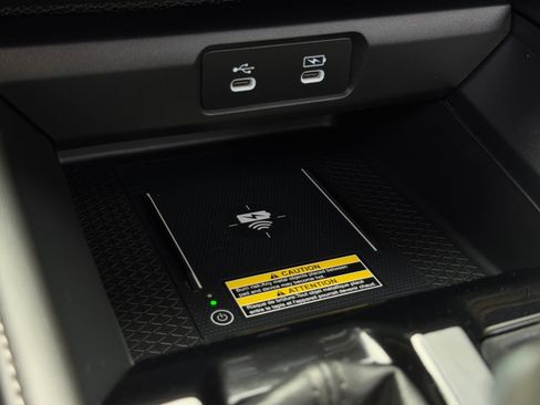 Used 2023 Honda Accord Touring image 31