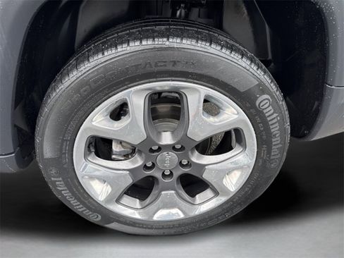 Used 2019 Jeep Compass Limited image 24