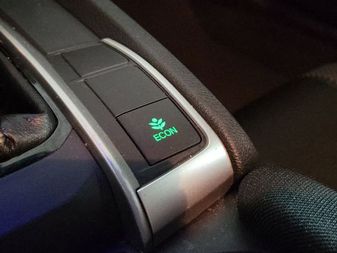 Used 2020 Honda Civic LX image 31