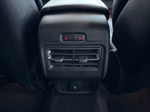 Used 2021 Lincoln Corsair Reserve w/ Equipment Group 201A image 16