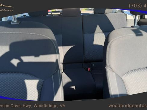 Used 2015 Subaru Forester 2.5i AWD/4WD image 17
