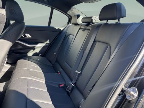 Used 2022 BMW 330i Sedan w/ Driving Assistance Package image 22