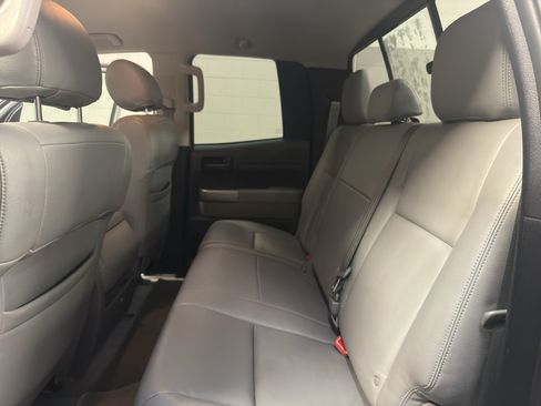 Used 2010 Toyota Tundra 4x4 Double Cab image 27