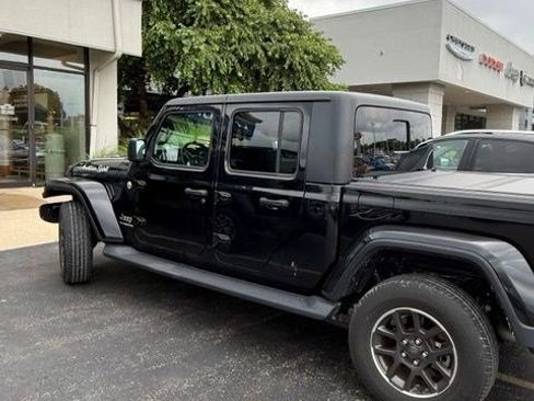 Used 2021 Jeep Gladiator Overland w/ Popular Equipment Package AWD/4WD image 3