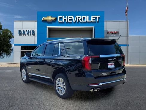 Used 2025 GMC Yukon Denali AWD/4WD image 5