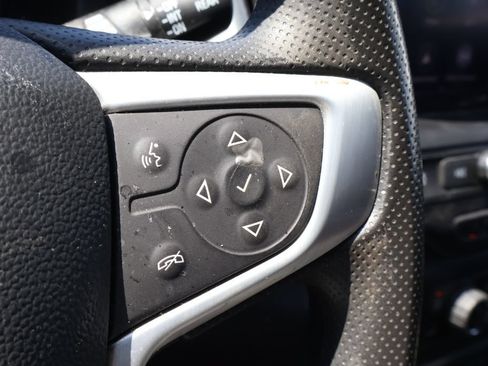 Used 2023 GMC Terrain SLE w/ Driver Convenience Package FWD image 19