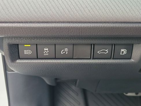 Used 2026 Toyota Camry SE FWD image 31