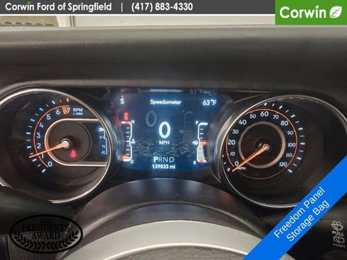 Used 2019 Jeep Wrangler Unlimited Sahara w/ LED Lighting Group AWD/4WD image 28