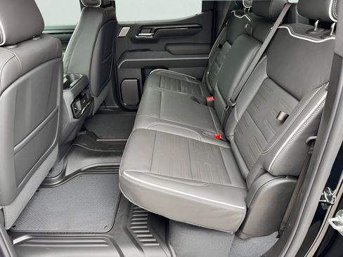 New 2026 GMC Sierra 1500 AT4X AWD/4WD image 14