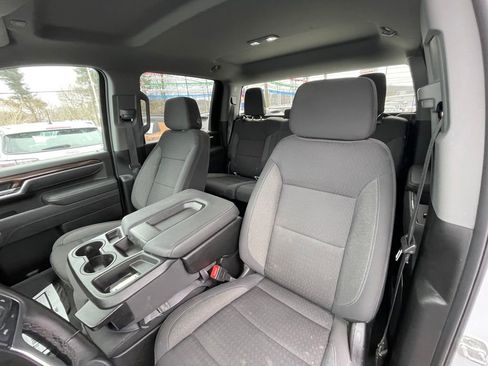 Used 2025 Chevrolet Silverado 2500 LT w/ Convenience Package image 17