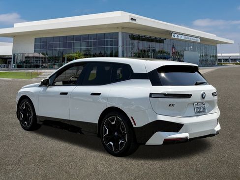 Used 2025 BMW iX M60 image 8