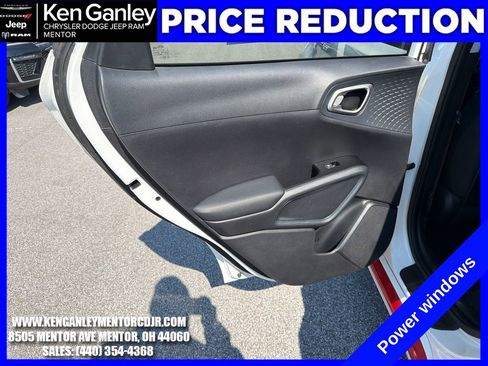 Used 2020 Kia Soul GT-Line FWD image 19