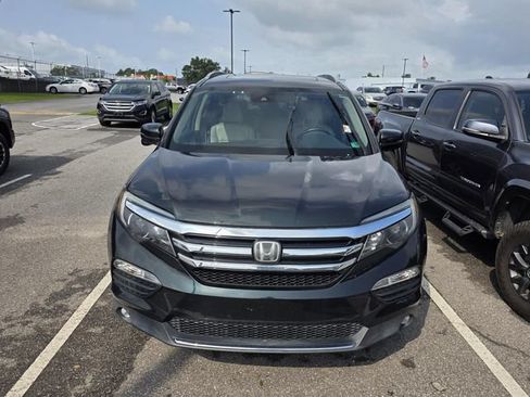 Used 2016 Honda Pilot Touring image 2