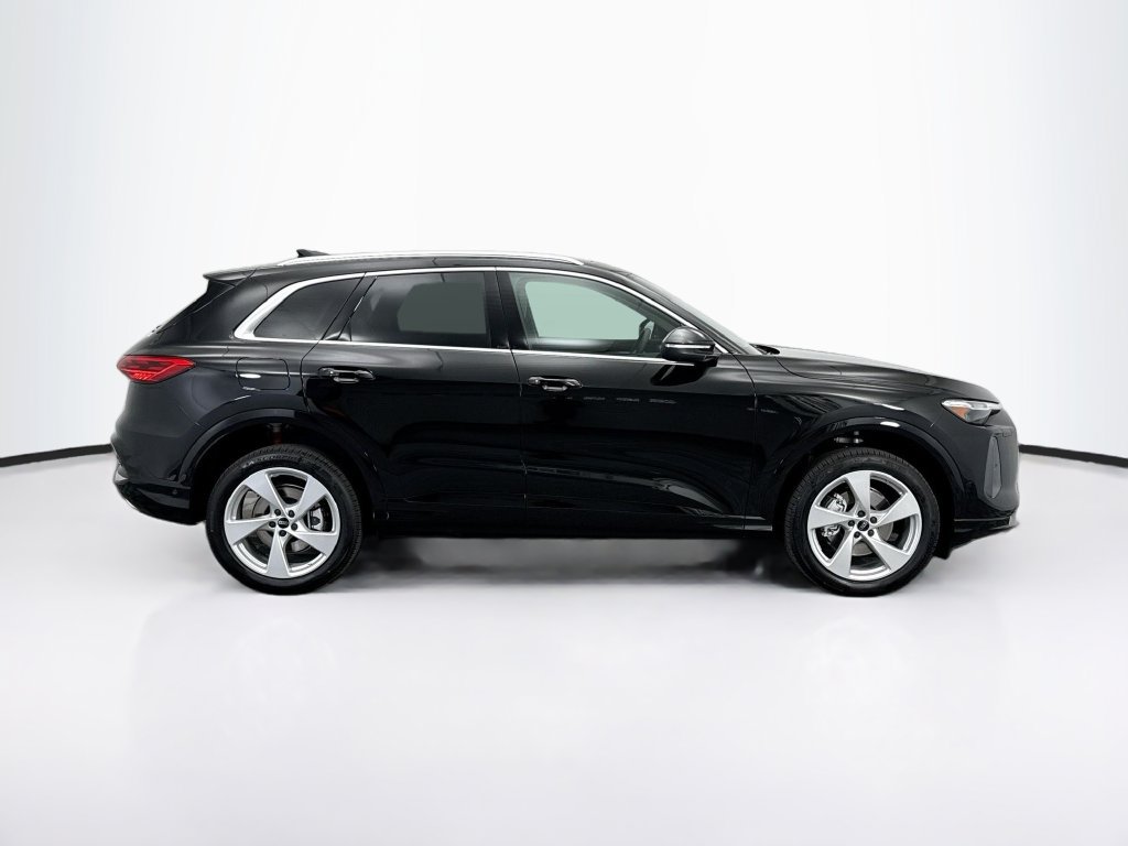 Used 2025 Audi Q5 Premium Plus AWD/4WD image 5