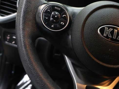 Used 2020 Kia Soul S FWD image 20