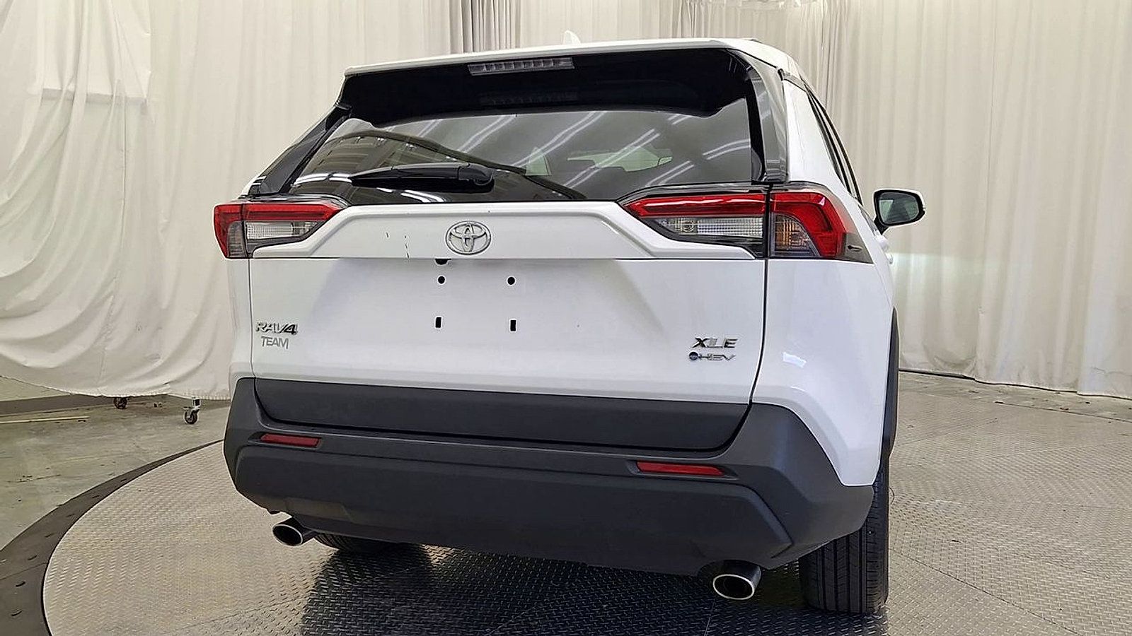 Certified 2025 Toyota RAV4 XLE AWD/4WD image 4