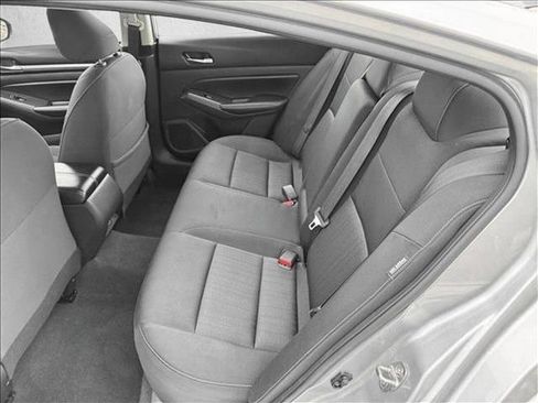 Used 2022 Nissan Altima 2.5 SV image 16